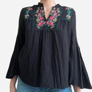 Loft Bohemian Black Embroidered Bell Sleeve Flowy Blouse - size XS petite